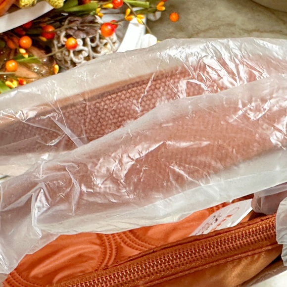 Lug Alto Convertible Tote Bag (Copper) NWT - Picture 7 of 13